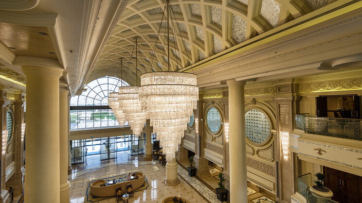 The Ritz-Carlton Abu Dhabi, Grand Canal